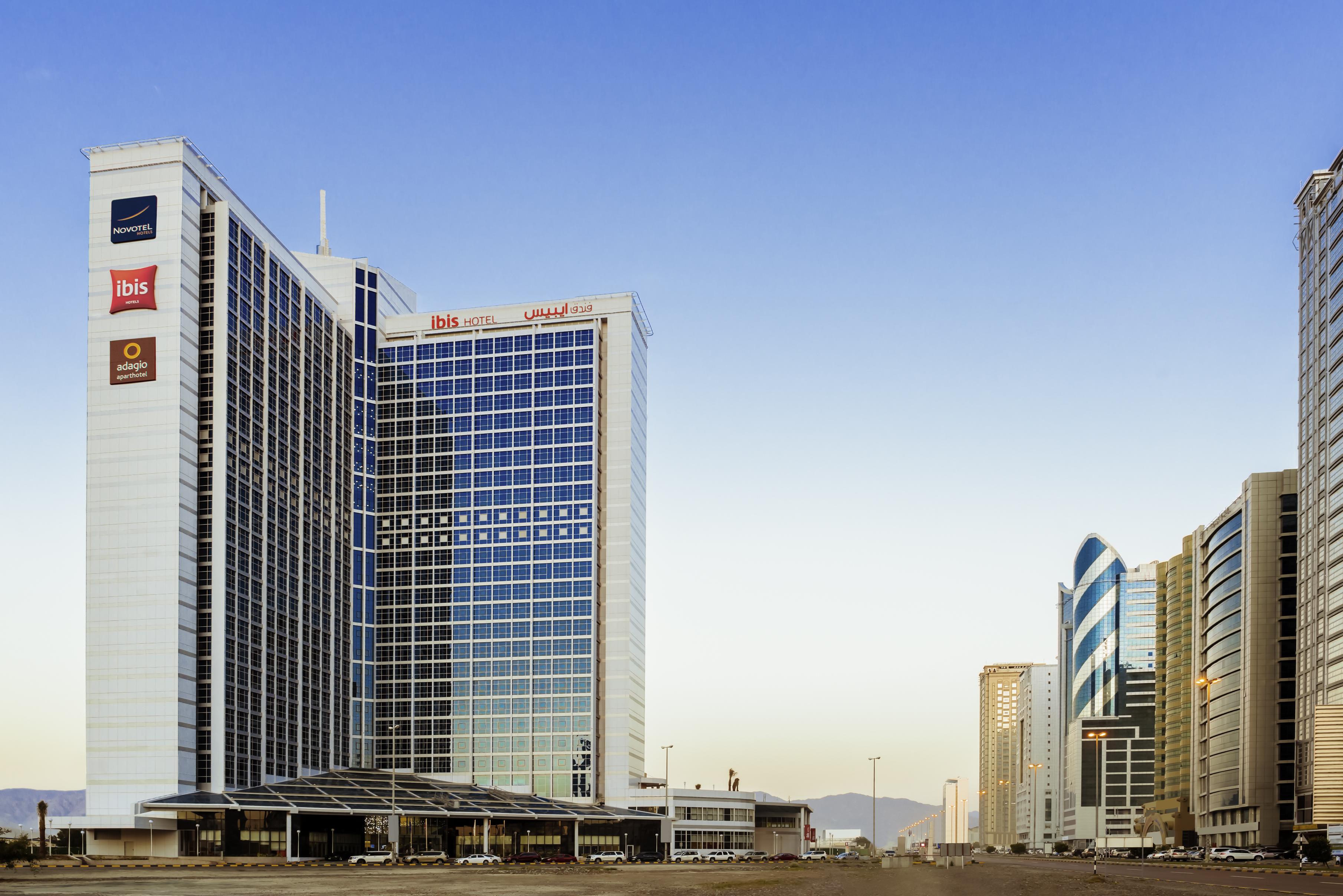 Ibis Fujairah Hotel Exterior photo